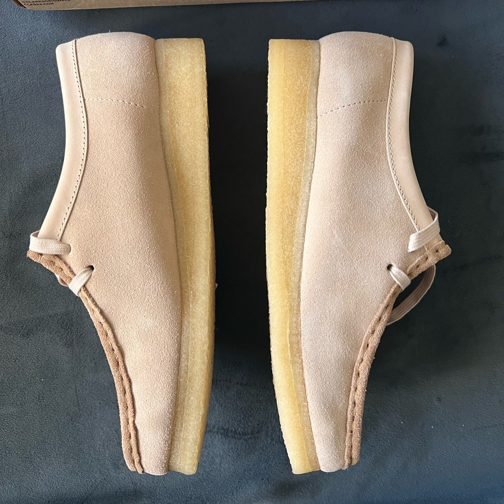 Clarks Wallabees Light Tan Suede - Picture 12 of 12